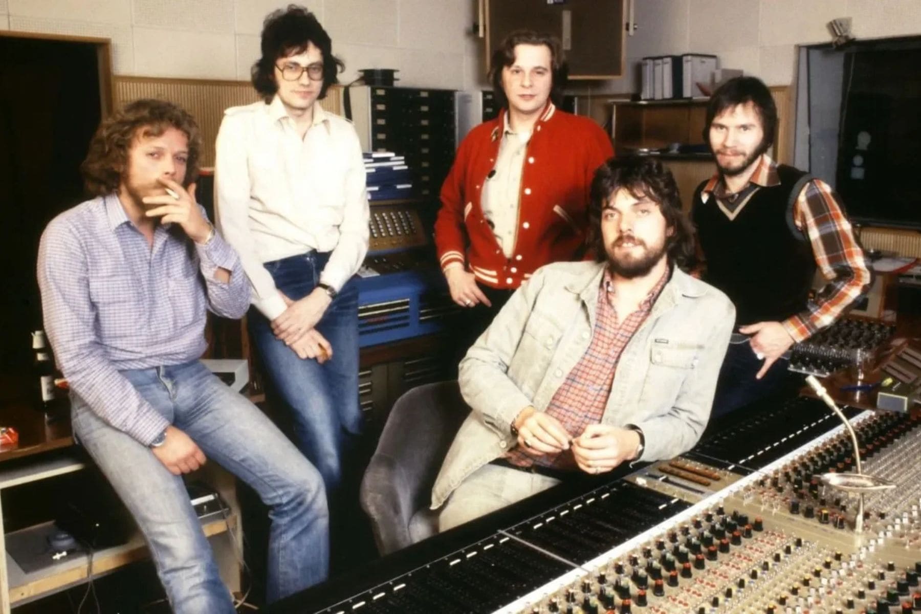 Carátula oficial del álbum Eye innThe Sky de The Alan Parsons Project.